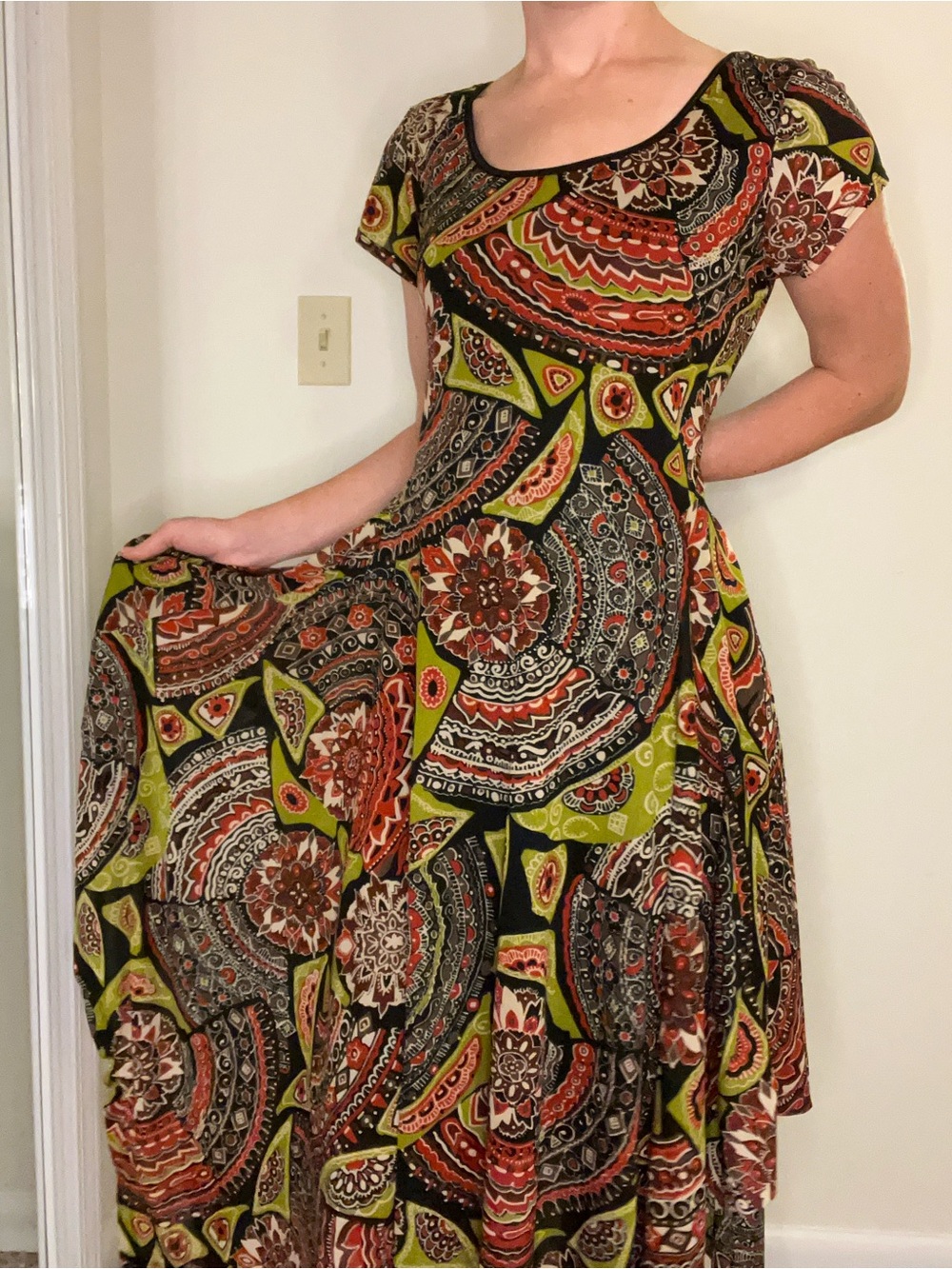 Vintage Robbie Bee Scoop Neck Maxi Dress in Olive Green & Red, Boho, Artsy